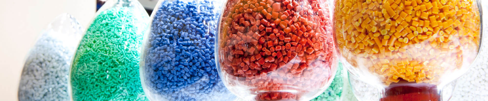 Understanding the Life of a Plastic Color | X-Rite Webinar